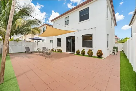 10488 W 35th Way Hialeah FL 33018