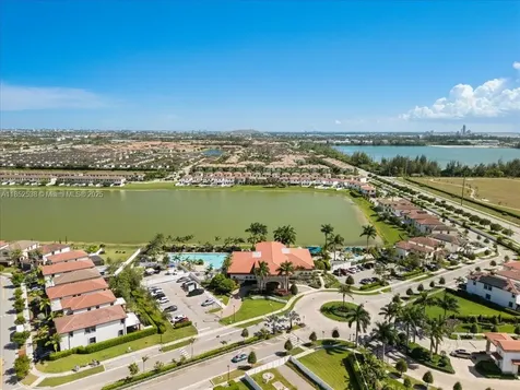 10488 W 35th Way Hialeah FL 33018