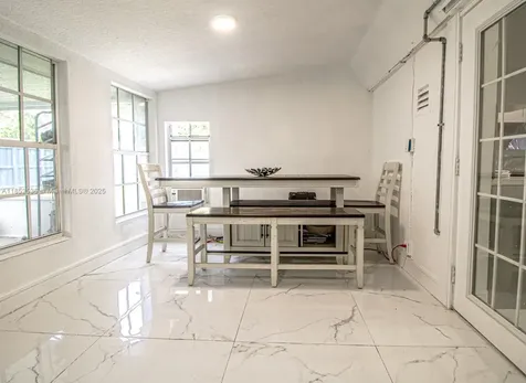 5601 SW 38th Street Davie FL 33314