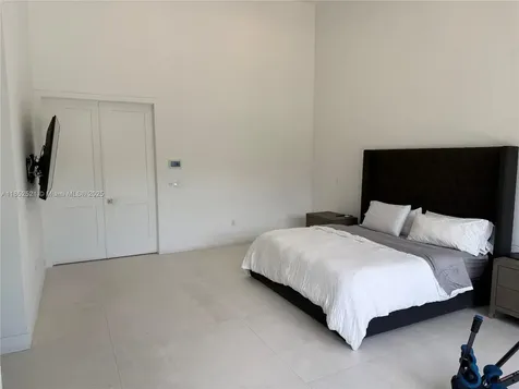 9600 SW 66th Street Miami FL 33173