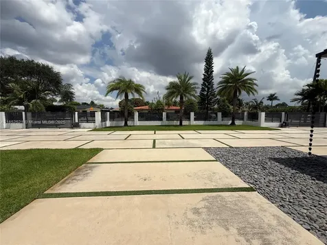 9600 SW 66th Street Miami FL 33173