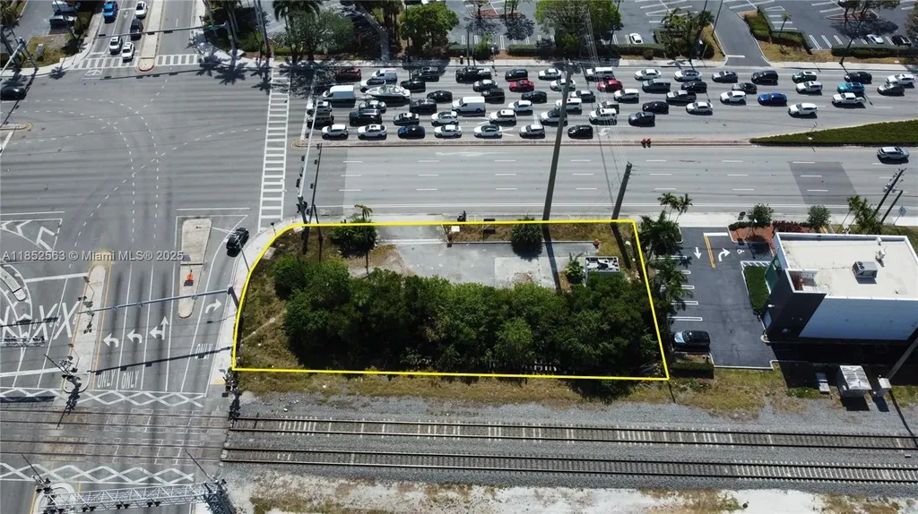 18560 Biscayne Boulevard Aventura FL 33180