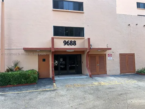 9688 Fontainebleau Boulevard Miami FL 33172