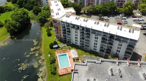 9688 Fontainebleau Boulevard Miami FL 33172
