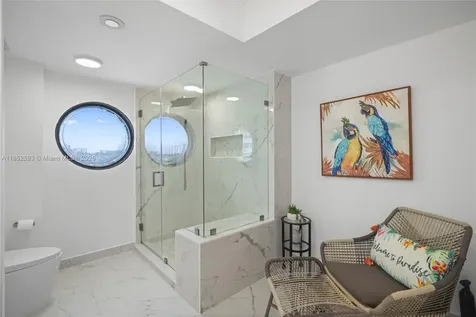 1000 W Island Boulevard Aventura FL 33160