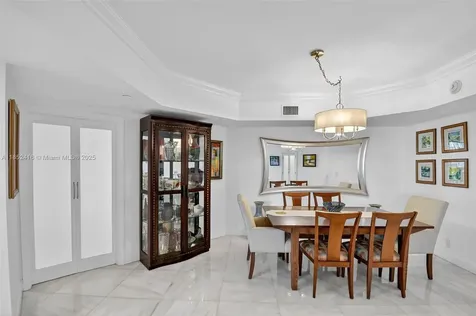 3000 Island Boulevard Aventura FL 33160