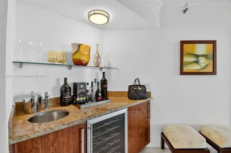 3000 Island Boulevard Aventura FL 33160