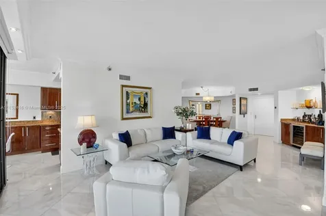 3000 Island Boulevard Aventura FL 33160