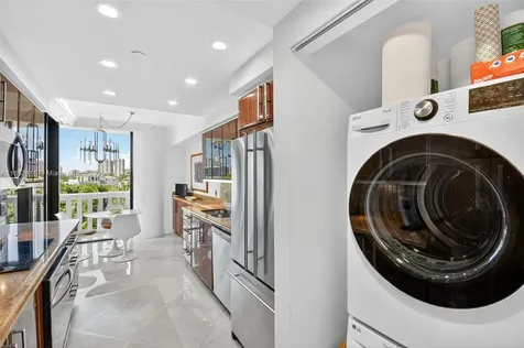 3000 Island Boulevard Aventura FL 33160