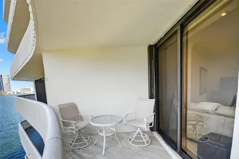 3000 Island Boulevard Aventura FL 33160
