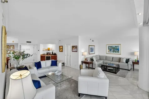 3000 Island Boulevard Aventura FL 33160