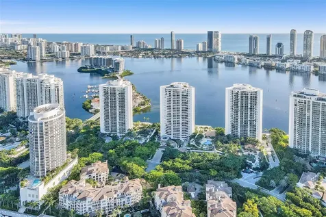 3000 Island Boulevard Aventura FL 33160
