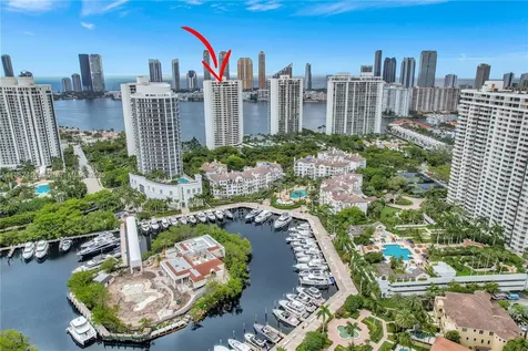 3000 Island Boulevard Aventura FL 33160