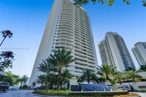 3000 Island Boulevard Aventura FL 33160