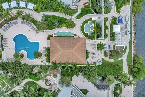 3000 Island Boulevard Aventura FL 33160