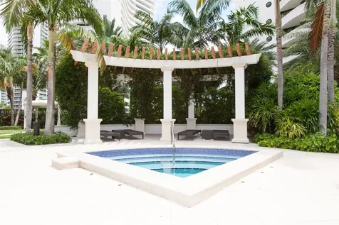 3000 Island Boulevard Aventura FL 33160
