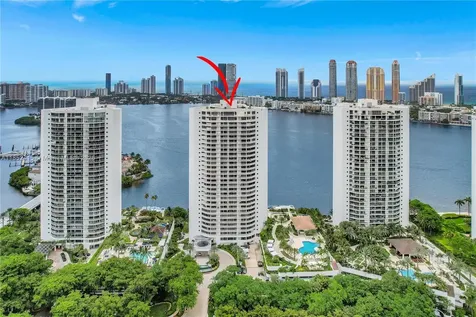 3000 Island Boulevard Aventura FL 33160