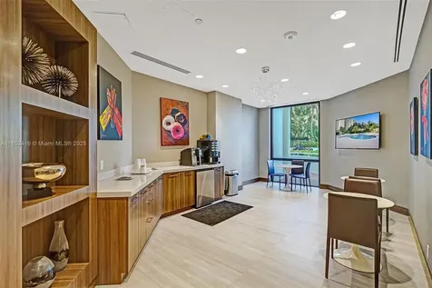 3000 Island Boulevard Aventura FL 33160