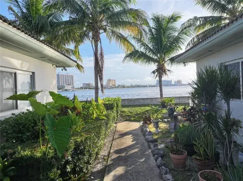 2200 Bay Drive Miami Beach FL 33141
