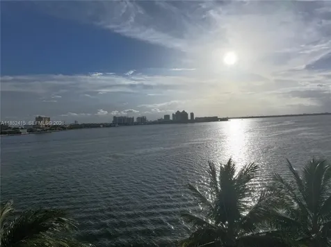 2200 Bay Drive Miami Beach FL 33141