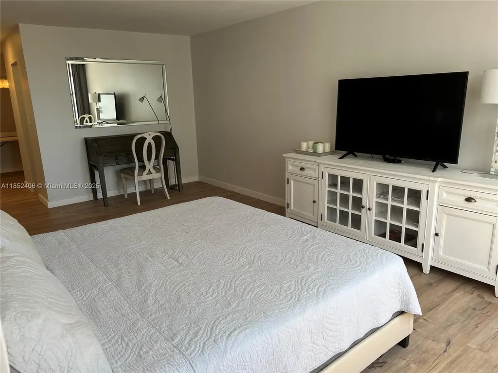 2751 S Ocean Drive Hollywood FL 33019
