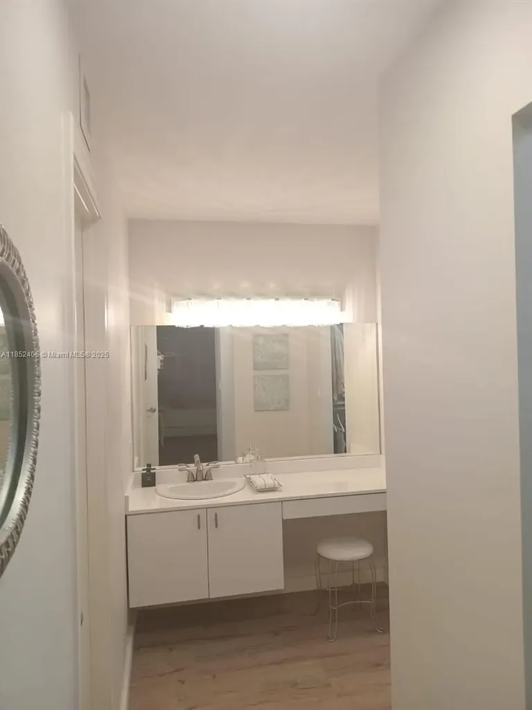 2751 S Ocean Drive Hollywood FL 33019