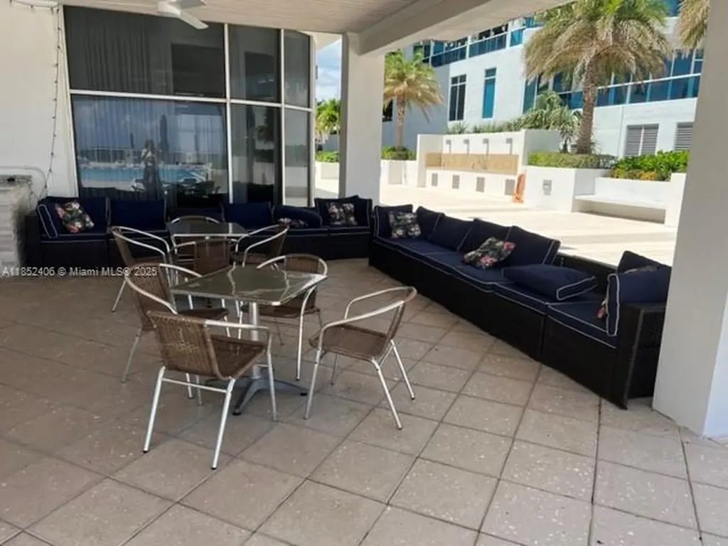 2751 S Ocean Drive Hollywood FL 33019