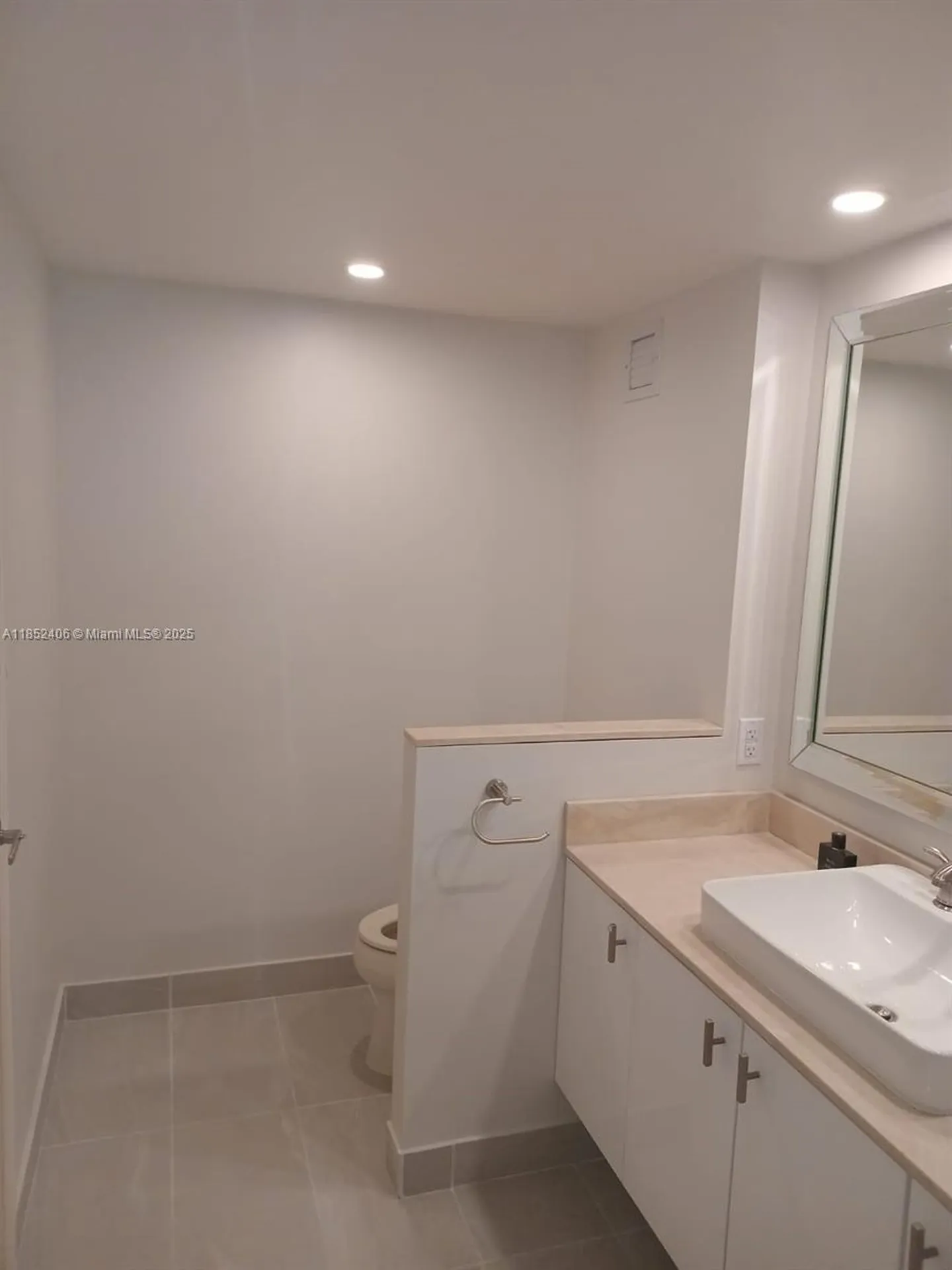 2751 S Ocean Drive Hollywood FL 33019