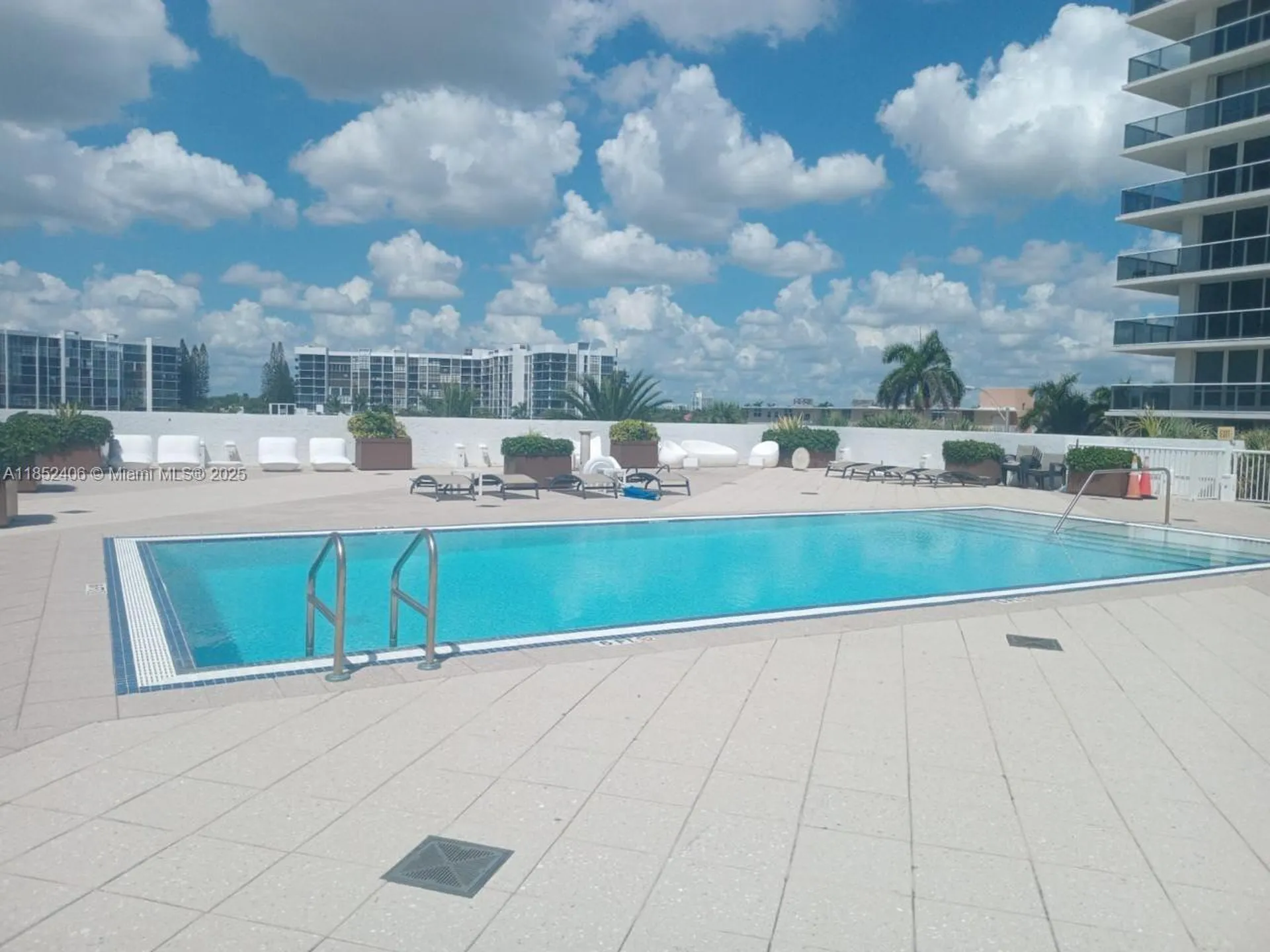 2751 S Ocean Drive Hollywood FL 33019