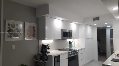 2751 S Ocean Drive Hollywood FL 33019