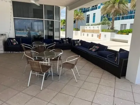 2751 S Ocean Drive Hollywood FL 33019