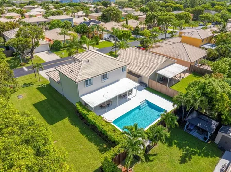 15464 SW 141st Street Miami FL 33196
