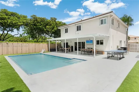 15464 SW 141st Street Miami FL 33196