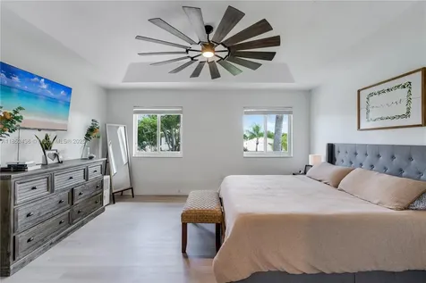 15464 SW 141st Street Miami FL 33196