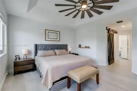 15464 SW 141st Street Miami FL 33196