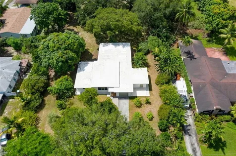 1074 NW 153rd Street Miami FL 33169