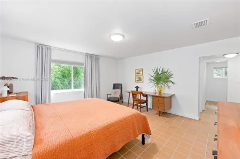 1074 NW 153rd Street Miami FL 33169