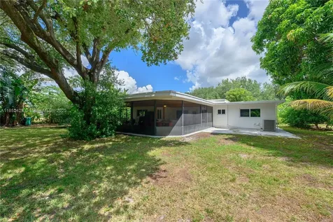 1074 NW 153rd Street Miami FL 33169
