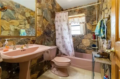 10255 SW 46th Street Miami FL 33165