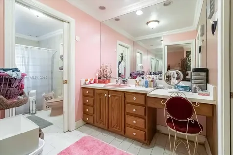10255 SW 46th Street Miami FL 33165