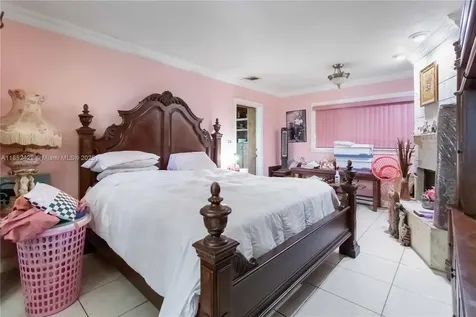 10255 SW 46th Street Miami FL 33165
