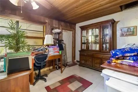 10255 SW 46th Street Miami FL 33165