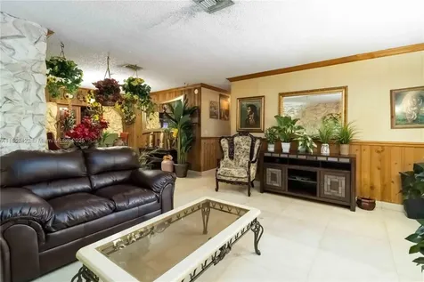 10255 SW 46th Street Miami FL 33165