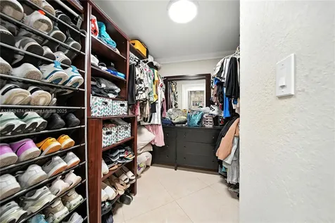 5005 E 6th Avenue Hialeah FL 33013