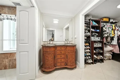5005 E 6th Avenue Hialeah FL 33013