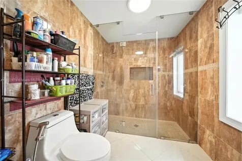 5005 E 6th Avenue Hialeah FL 33013