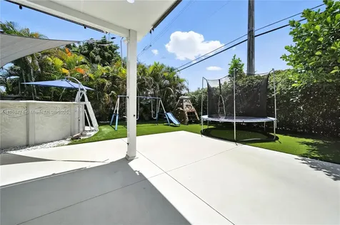5005 E 6th Avenue Hialeah FL 33013