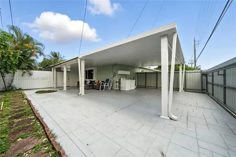 5005 E 6th Avenue Hialeah FL 33013
