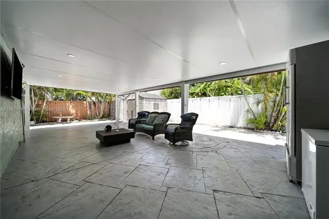 5005 E 6th Avenue Hialeah FL 33013