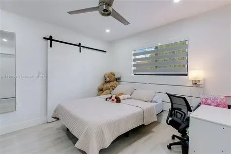 9311 SW 37th Street Miami FL 33165